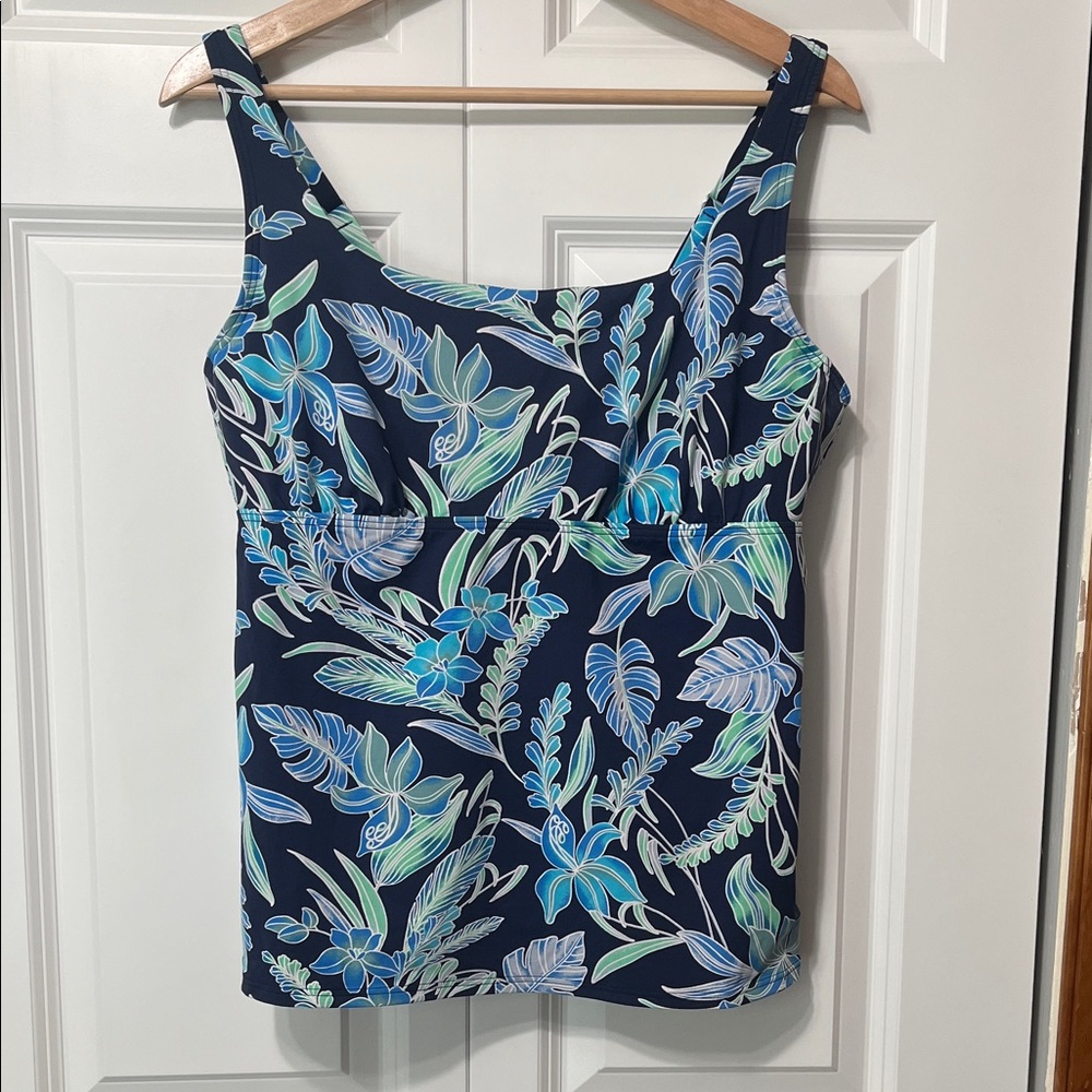 Ladies lands End Tankini Top - Size 14DD…like new